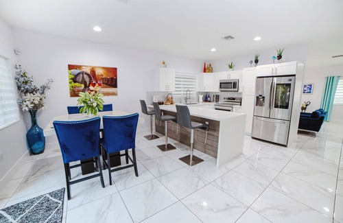 Coral Terrace House | Relax in Coral Terrace, just a quick 5-min drive to Coral gables and UM