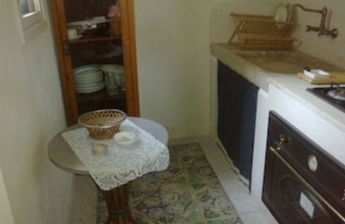 Mockarta House | Relax in Erice valley, 15'from the sea, freepark,bbq,garden,bubble hot tub 8people