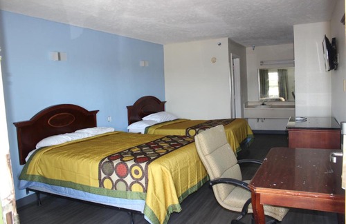 Canton Hotel | Relax Inn Canton