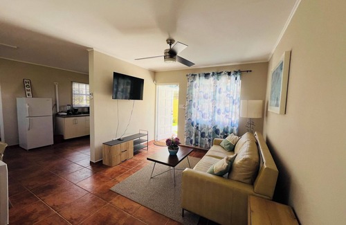 Mon Pos House | Relax with the whole family at this peaceful place to stay.
