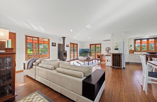 Central Tilba Other | Relax with your Best Friend in the heart of Tilba