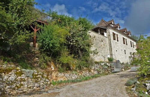 Sauliac-sur-Cele Villa | Relaxen bij zwembad met zicht over de Célé vallei