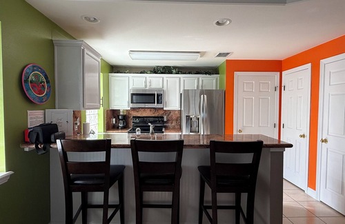 South Padre Island Condo | Relaxing 2BR/2BA condo in SPI- 3 min. walk from Beach Access - Centrally Located