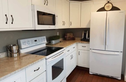Glen Cove Cottage | Relaxing Anchors Away Cottage in Glen Cove