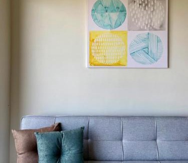 Mandurriao Apartment | Relaxing and Cozy 2 Bedroom with Balcony