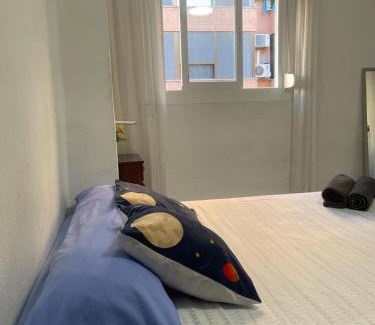 Benicalap House | Relaxing confortable room
