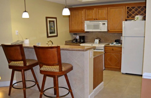 Florida Central Atlantic Coast Condo | Relaxing Family Retreat Condo Resort