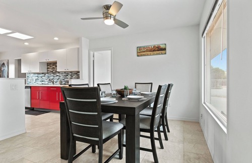 Sun City House | Relaxing Golf Retreat! 2-bedroom desert oasis