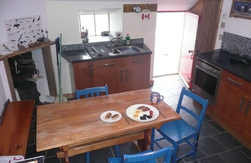 Banff Cottage | Relaxing Historic Cottage
