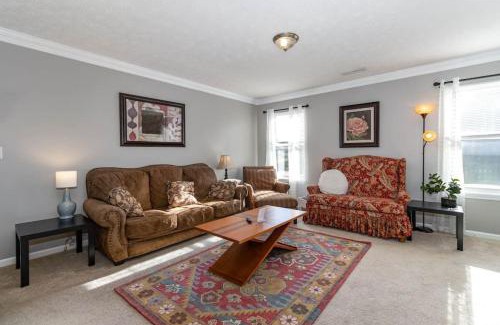 Monroe House | Relaxing home near Interstate