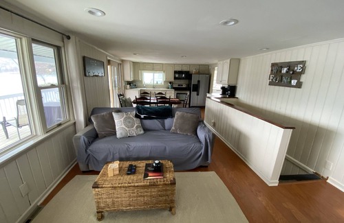 Erieville House | Relaxing Lake House - Enjoy the Sun and Fun!