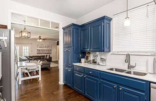 Shenandoah House | Relaxing Lakeview Retreat Sleeps 6