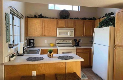 Palm Valley Condo | Relaxing Resort Style Condo