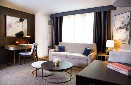 Bloor-Yorkville Hotel | Relaxing Retreat in Toronto's Yorkville district, Pet-Friendly & Swimming Pool
