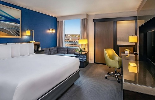 East Cambridge Resort | Relaxing Stay Near Harvard, Indoor Pool, Pet-Friendly Property!