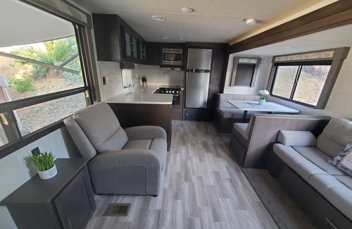 Walnut Grove House | Relaxing Waterfront RV along the Sacramento River