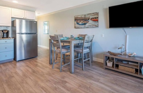 Ocean City Condo | Remodeled 1-bedroom, 2-Queen bed condo. Close to parks, beach, & boardwalk.