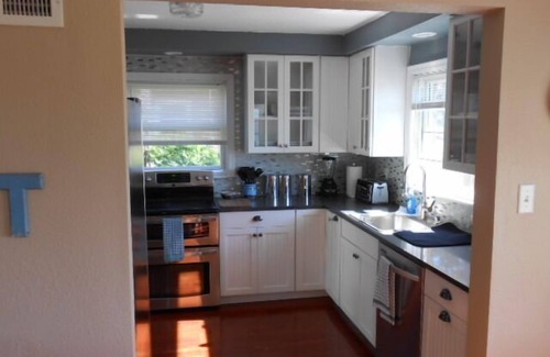 Sheboygan House | REMODELED HOME ON LAKE MICHIGAN