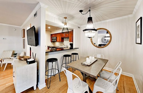 Rutledge Hill Condo | REMODELED & SUPER STYLISH 1BR - DOWNTOWN NASHVILLE