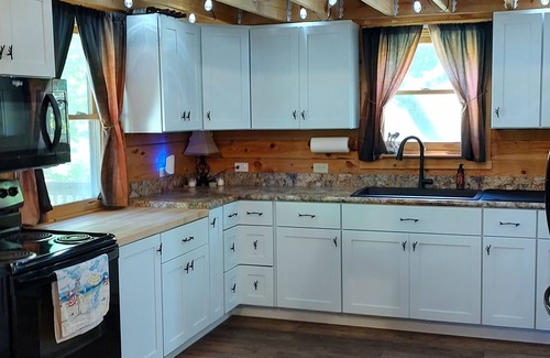 Grantsburg Cabin | Remote and quiet!