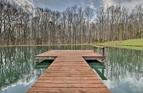 New Concord House | Remote Kentucky Cabin with Fire Pit and 2 Ponds