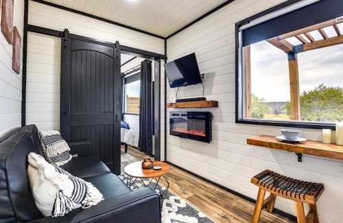 Thurber House | Remote Strawn Container Home with Hot Tub!