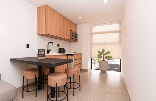 San Diego Apartment | Remote Work-Ready 2BR –Jacuzzi, Design, El Poblado