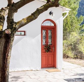 Distomo-Arachova-Antikyra House | RENAISSANCE