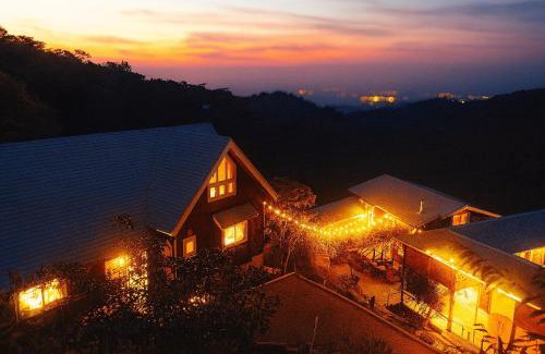 Nada Ward Villa | RENEST