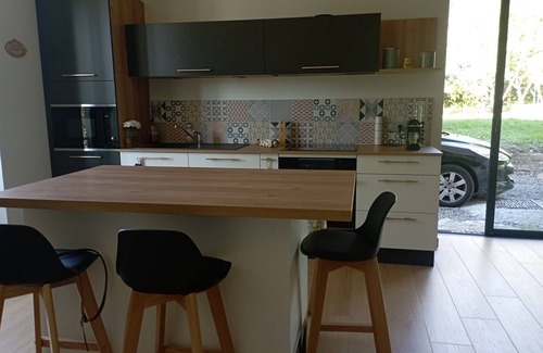 Aurillac House | Renovated 1920s house, 15 minutes' walk from town center, quiet location.