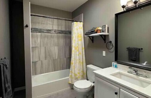 Erie House | Renovated 1922 3 bedroom 1 bathroom home on West Second