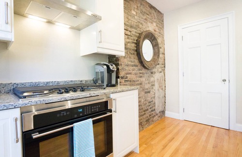 Beacon Hill Condo | Renovated 2BR | 1.5BA on Charles St