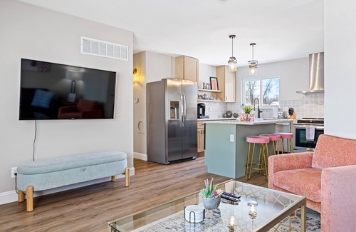 Weldon Spring Heights House | Renovated 3 Bedroom Home By StayLage!