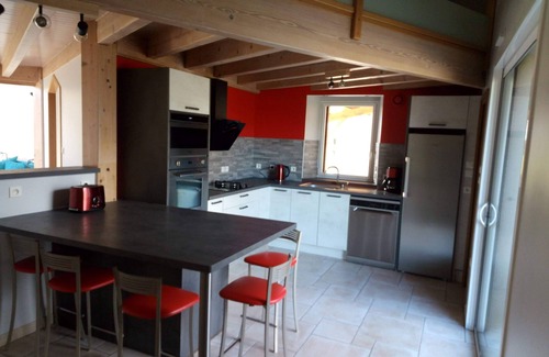 La Verrie House | Renovated barn of 125 m² at 10 from Puy du Fou. Large outdoor space.