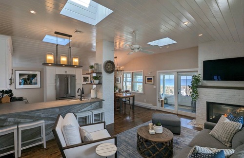 Waveland House | Renovated Beach House with 180 degree Ocean Views, Steps to the Sand