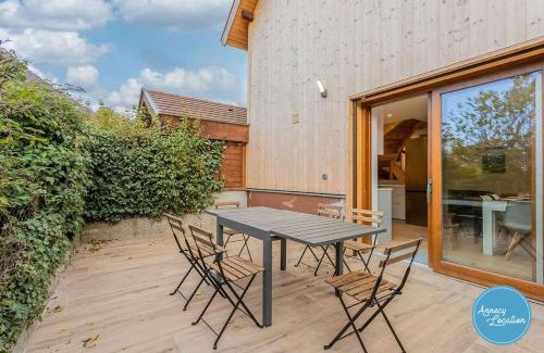 Menthon-Saint-Bernard Ski Chalet | Renovated Chalet In The Heart Of Menthon
