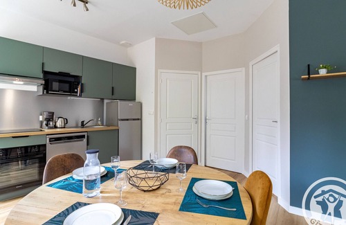 Rochefort-sur-Loire Cottage | Renovated house with garden near Angers