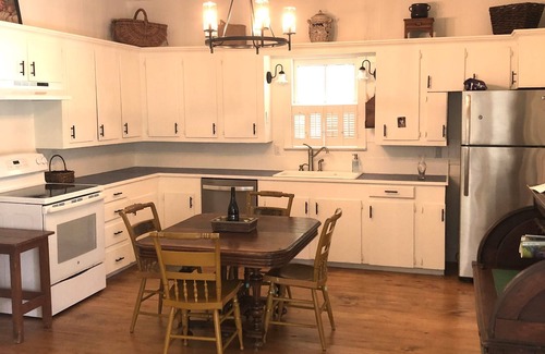 Washington House | Renovated historical cottage, great location to all of Acadiana attractions