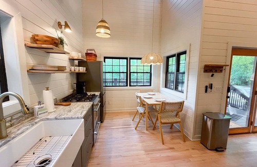 Bear Den Cabin | Renovated! Hot Tub! Cabin 1! Right off the BRPW!