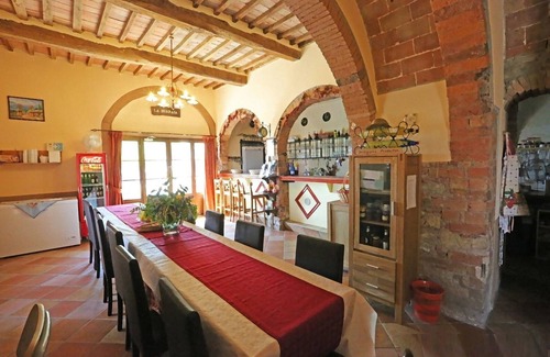 Montecastelli House | Renovated farmhouse with 7 apartments in the center of Tuscany.
