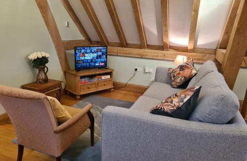 Mayfield Apartment | Renovated Loft on Working Farm