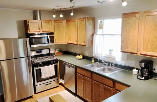 Allandale House | Renovated Midtown Guest House: Private + Spacious