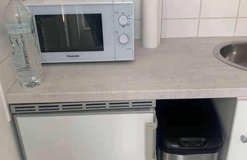 Suelz Apartment | Renovated modern 2-room apartment with balcony and underground parking near the university