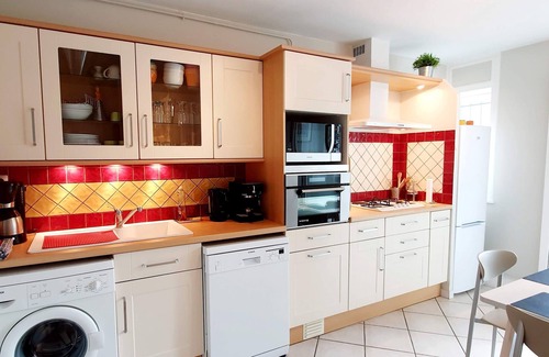 Annecy-le-Vieux Apartment | Renovated, quiet and sunny apartment with large courtyard and tennis lake 5 mins