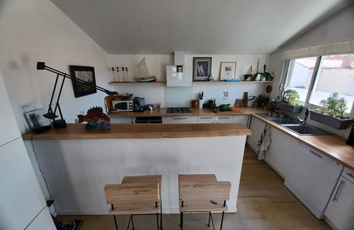 Les Sables d'Olonne House | Renovated semi-detached house 115m ², big terrace without opposite