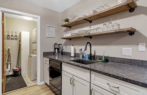 Great Valley Condo | Renovated Ski In Ski Out Condo at Holiday Valley