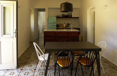 Aroniadika House | Renovated Stone House At Aroniadika