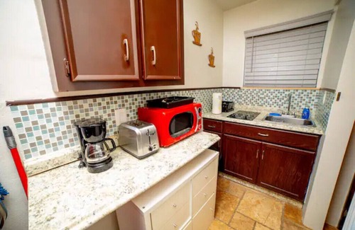 Oak Ridge House | Renovated studio/8min Universal/15 Disney/10 Dtown