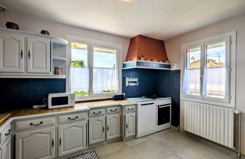 Argy Cottage | Renovated Townhouse in Argy: Private Garden, Game Room, Near Château and ZooParc de Beauval