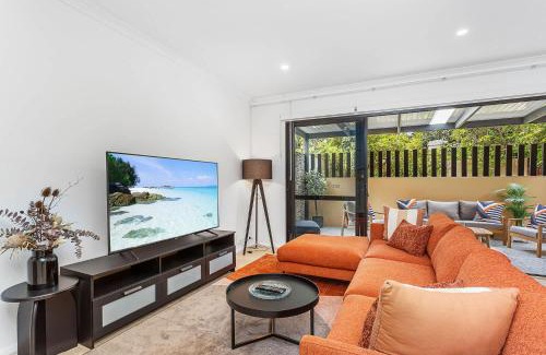 Northbridge Apartment | Renovated Townhouse in Northbridge